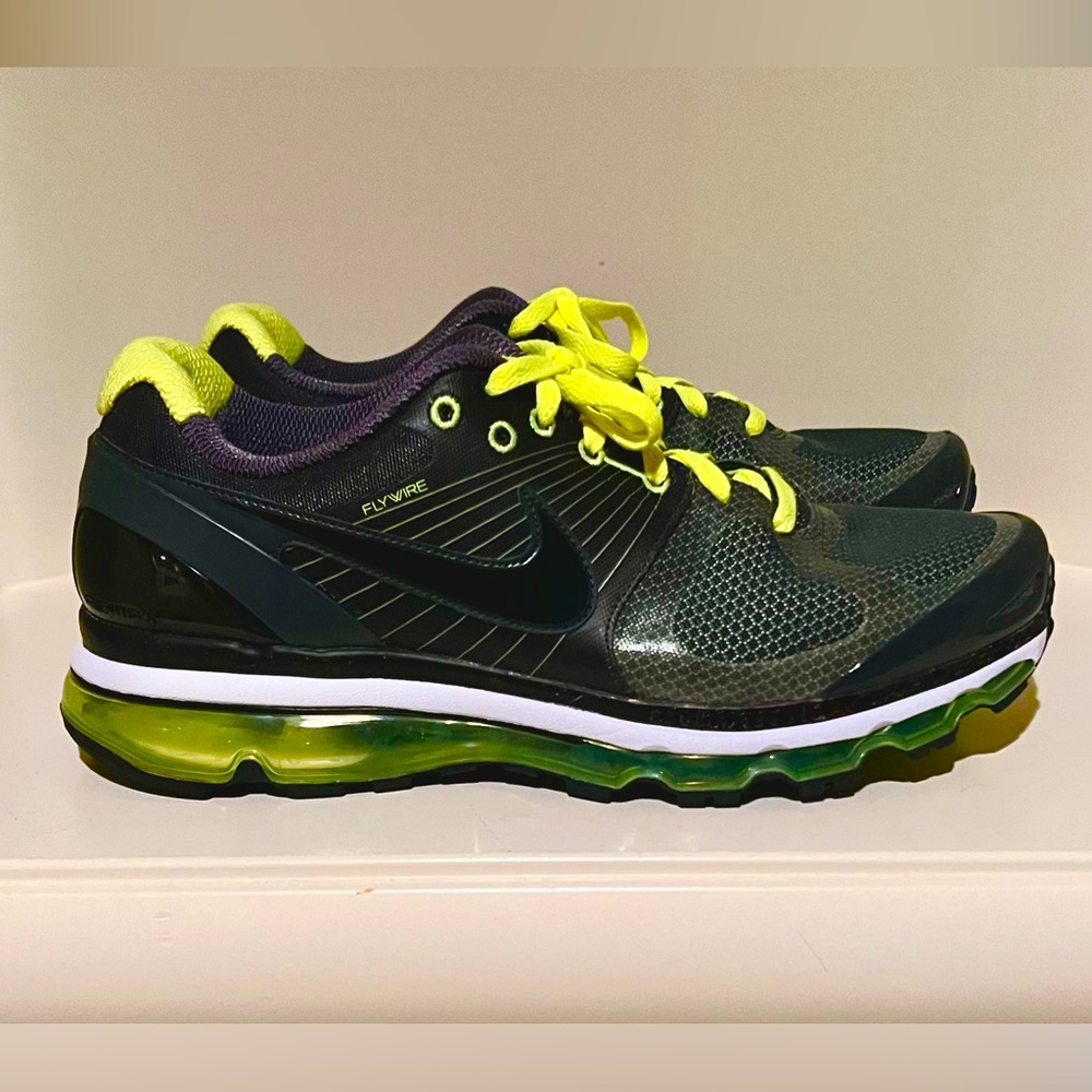 Nike “Flywire” Air Max Shoes